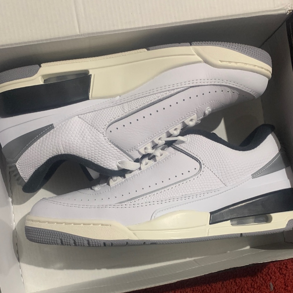 Nike White and Gray Men's Sneakers